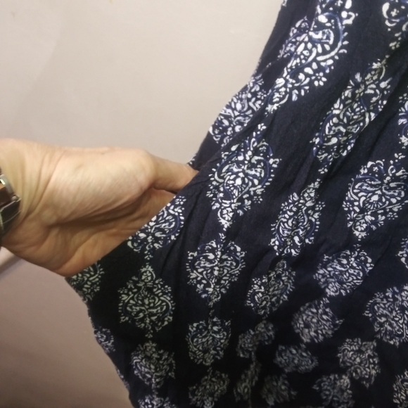 Garnet Hill Navy & White Floral Print Summer Day Dress - Picture 4 of 9